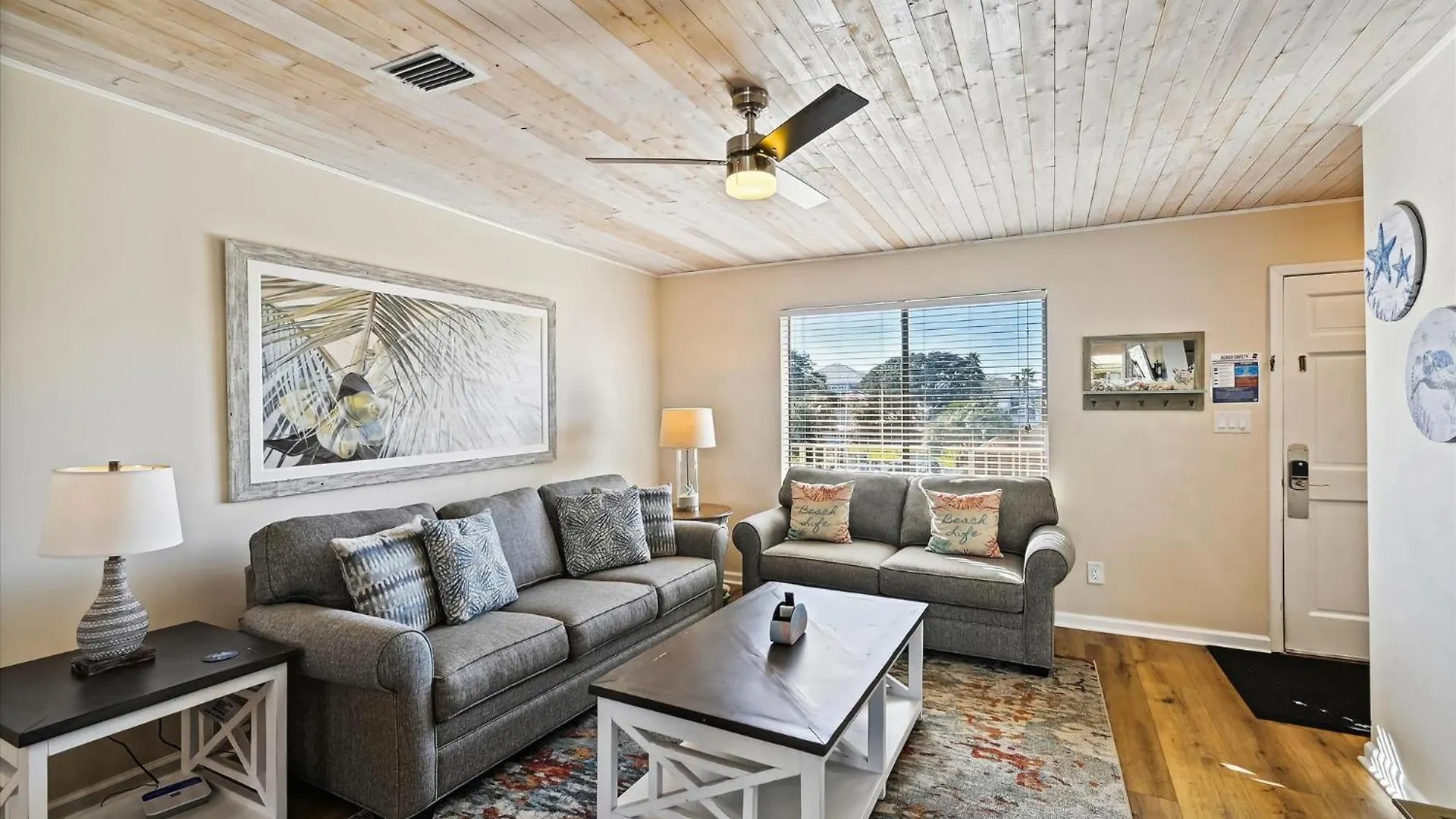 Sandprints A8- By Holiday Isle Properties Destin Apartment